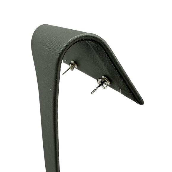 14K White Gold Garnet Stud Earrings with Costco Certificate 1.7 grams - Picture 4 of 8